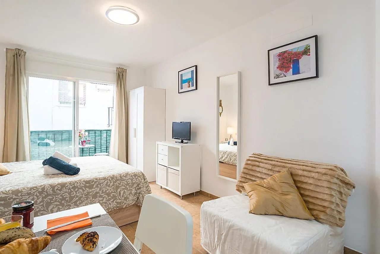 Studios Nerja Center E 0*,